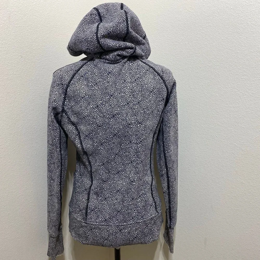 Lululemon Scuba Full Zip Hoodie Size 8 - Picture 6 of 11